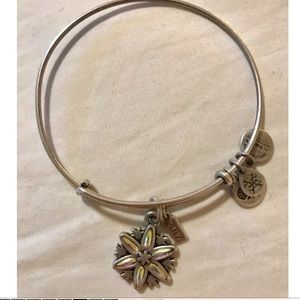 Limited Edition Snowflake Bangle 2017